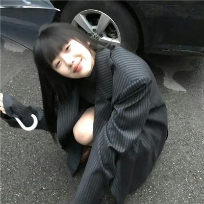 坐在门口的幽灵